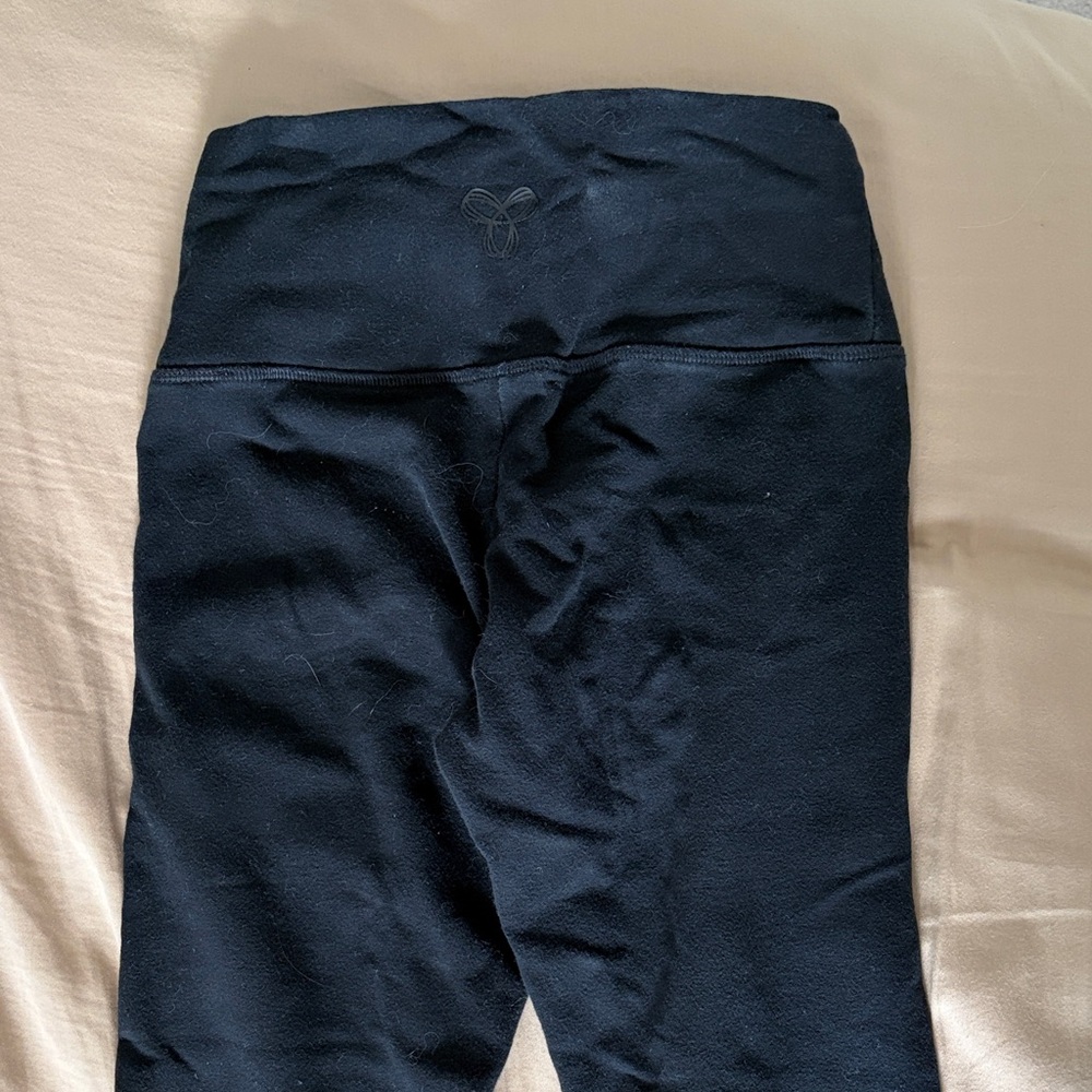 Aritzia TNA Black Leggings